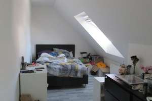 Provisionsfrei* Doppelhaushälfte mit zwei separaten Wohneinheiten, Stellplätzen, Balkon und Terrasse – Die vollständige Adresse der Immobilie erhältst du vom Anbieter., 73035 Göppingen – Vorschaubild 12