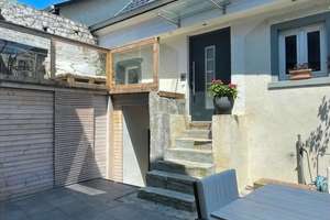 Wohnglück mit Charme: Modernisiertes Einfamilienhaus mit Wellness-Extras und Scheune – Die vollständige Adresse der Immobilie erhältst du vom Anbieter., 79238 Ehrenkirchen – Vorschaubild 1