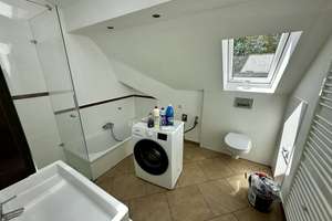 Lebensraum in Allach: 2-Zimmer-Dachgeschosswohnung mit gehobener Ausstattung – Vesaliusstraße 28, 80999 Untermenzing, München – Vorschaubild 12