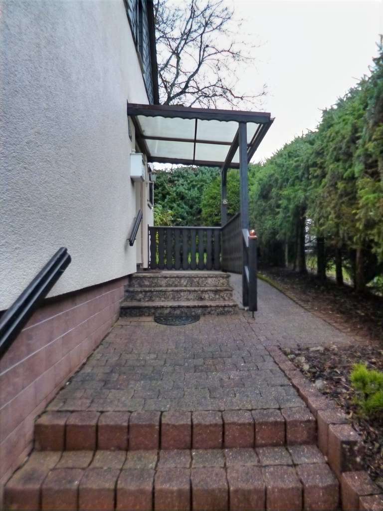 Immobilie in Großseifen - Gepflegtes Haus in ruhiger Wohnlage. - Bild 2