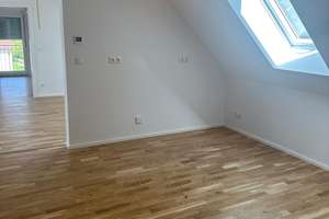 Schön geschnittene 3-Zimmer-Wohnung im Dachgeschoss in Ziemetshausen mit Abstellraum und Stellplatz – Vesperbilder Str. 1, 86473 Ziemetshausen – Vorschaubild 8