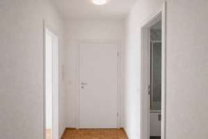 Charmante 2-Zimmer-Wohnung mit großem Balkon im beliebten Stadtteil Düsseldorf-Lörick – Die vollständige Adresse der Immobilie erhältst du vom Anbieter., 40547 Lörick, Düsseldorf – Vorschaubild 3