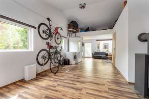 Stilvolles Einfamilienhaus mit gepflegtem Garten und zusätzlichem Nebengebäude – Die vollständige Adresse der Immobilie erhältst du vom Anbieter., 12623 Mahlsdorf, Berlin – Vorschaubild 16
