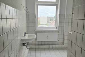 Frisch renovierte 3-Raum-Altbauwohnung in gepflegtem Haus mit Fahrstuhl! – 39124 Neue Neustadt, Magdeburg – Vorschaubild 11