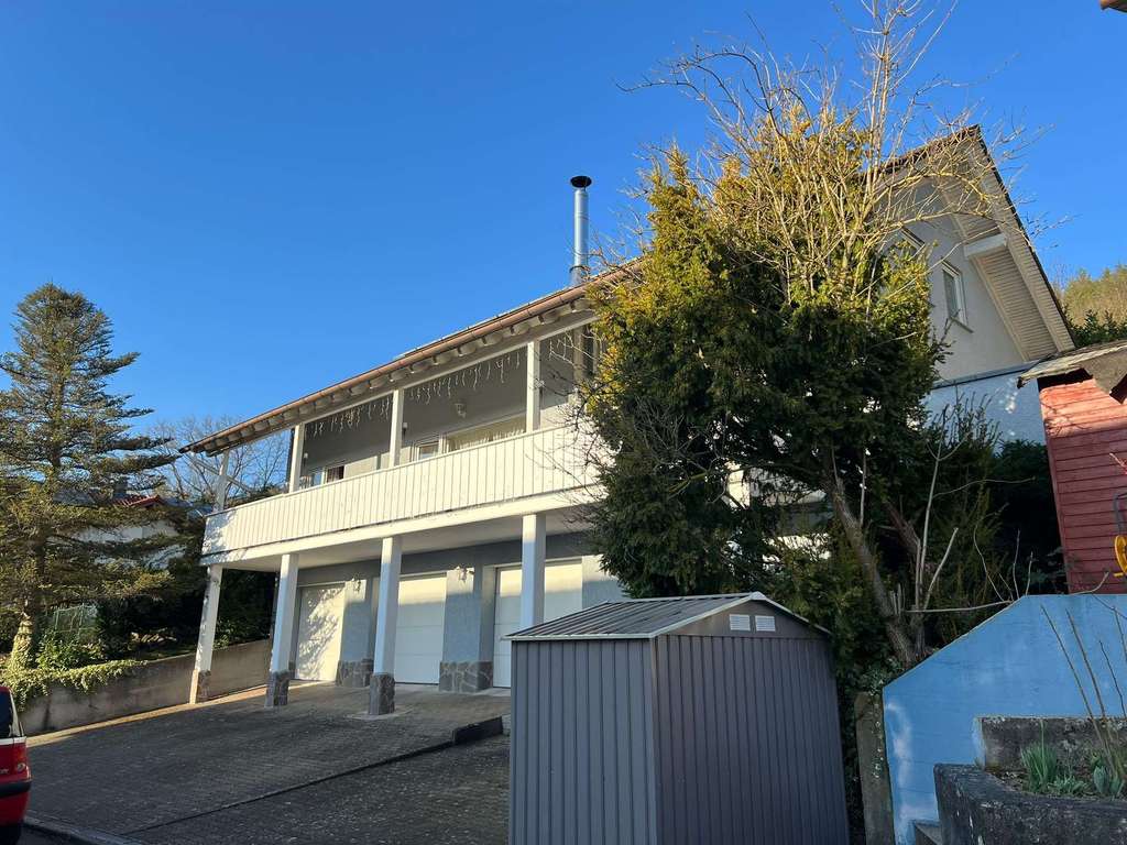 Immobilie in Brachttal - Leben wie im Urlaub – Gepflegtes Ein-bis Zweifamilienhaus in ruhiger Wohnlage - Bild 2