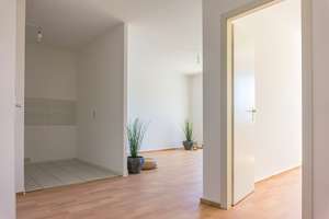 Möblierte 3-Raum-Wohnung mit Balkon – Leipziger Str. 140f, 9114 Borna-Heinersdorf, Chemnitz – Vorschaubild 1