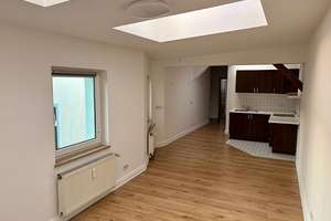 Wohnen mit Flair: Loftartige DG-Wohnung mit Ankleidezimmer in Magdeburg! – Die vollständige Adresse der Immobilie erhältst du vom Anbieter., 39112 Sudenburg, Magdeburg – Vorschaubild 3