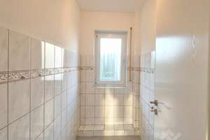 PLATZ, MASSIV, SOFORT FREI – IHR EINFAMILIENHAUS IN NEUWIED – Die vollständige Adresse der Immobilie erhältst du vom Anbieter., 56567 Neuwied – Vorschaubild 12