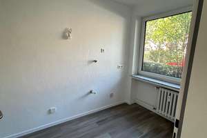 Renovierte Drei-Zimmer-Wohnung in Heerdt – Ardennenstraße 24, 40549 Heerdt, Düsseldorf – Vorschaubild 7