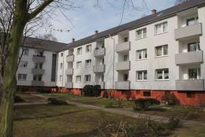 Tageslichtbad!Balkon!Abstellräume!!! – Turmstr. 16, 47119 Laar, Duisburg – Vorschaubild 2