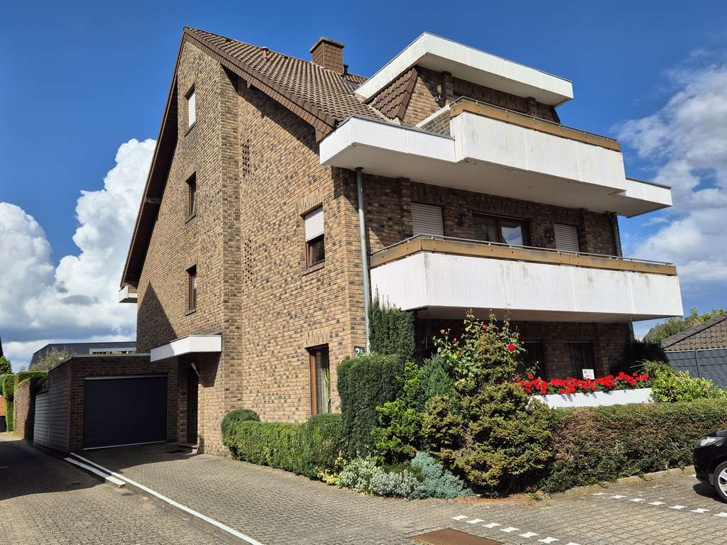 Solide Kapitalanlage mit Zukunft - Vermietete 3-Zimmer-Wohnung mit Balkon in Grevenbroich-Gindorf