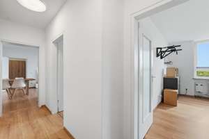 Sanierte  und  Leerstehende 3-Zimmer-Wohnung mit Loggia in Köln-Neubrück – 51109 Neubrück, Köln – Vorschaubild 10
