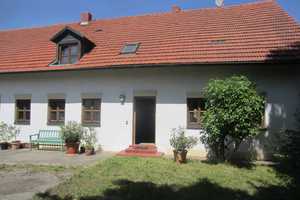 Hofstelle nähe Pfeffenhausen. Mit ca. 3.500 qm Baugrund, und 1.800 qm Wiese – Landshut (Kreis) – Vorschaubild 1