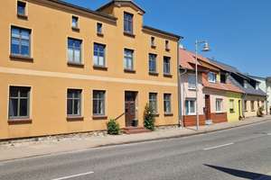 Mehrfamilienhaus mit 4 WE - voll vermietet, Hof- und Gartenfläche, großes Nebengebäude als Lager – Rostocker Straße 62, 18195 Tessin – Vorschaubild 2
