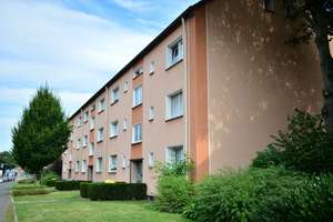 Geräumige 2,5 Zimmer Wohnung mit Mansardenzimmer