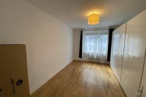 Vollständig renovierte 3-Zimmer-Wohnung mit Balkon in Düsseldorf – Charlottenstr. 32, 40210 Stadtmitte, Düsseldorf – Vorschaubild 3
