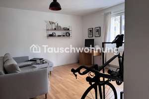 Tauschwohnung: Biete 2 Zimmer Wohnung gg 3 Zimmer Altbauwohnung m. Balkon
