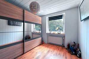 Platz für alle! Reihenmittelhaus mit Terrasse, Gartenhaus und Garage – Rütlistr. 57, 44143 Dortmund – Vorschaubild 7