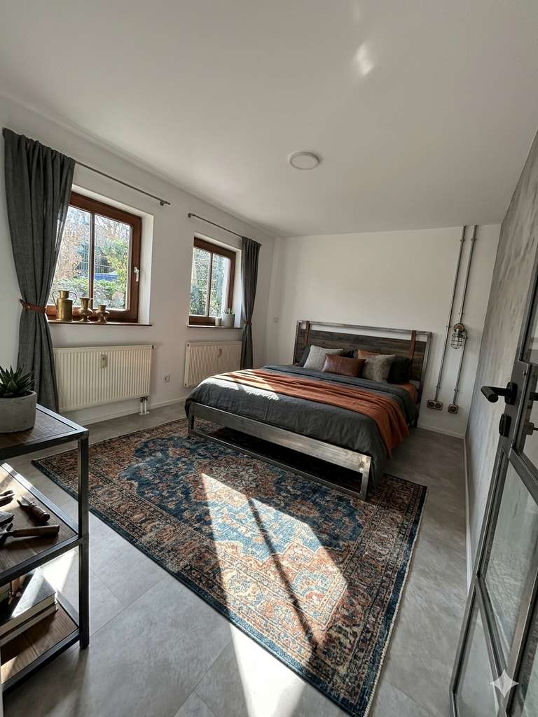 Immobilie in Liederbach - Modernisierte 2-Zimmer-Wohnung mit Tiefgarage in Liederbach am Taunus - Bild 0