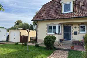 Schöne DHH am Ortsrand mit unverbautem Blick // 147qm Wohnfläche / 7 Zimmer / Einziehen & Wohlfühlen – Die vollständige Adresse der Immobilie erhältst du vom Anbieter., 96274 Itzgrund – Vorschaubild 4