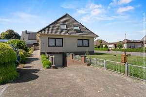 Twistringen | Ein- /Zweifamilienhaus mit Vollkeller in guter Wohnlage und vielen Nutzungsmöglichkeit – Die vollständige Adresse der Immobilie erhältst du vom Anbieter., 27239 Twistringen – Vorschaubild 2