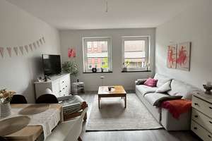 UNTERMIETE: möblierte 2-Zimmer Wohnung mit Balkon in Wik – Die vollständige Adresse der Immobilie erhältst du vom Anbieter., 24106 Wik, Kiel – Vorschaubild 1