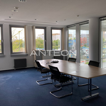 Quatron | Cat 7 Verkabelung | flexible Raumaufteilung | Kantine