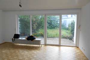 Charmantes Reihenmittelhaus mit Garten und Garage in Mannheim-Rheinau – Die vollständige Adresse der Immobilie erhältst du vom Anbieter., 68219 Rheinau, Mannheim – Vorschaubild 1