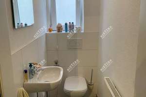 Helle geräumige 4-Zimmer Wohnung geeignet als Monteurwohnung oder als Studenten-WG – Uhlbacher Str. 76, 70329 Obertürkheim (Ortsteil), Stuttgart – Vorschaubild 10