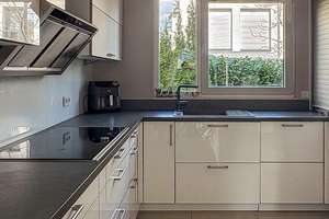 Moderne Doppelhaushälfte mit 5 Zimmern, Garten und Dachterrasse in Hamburg-Langenhorn – Die vollständige Adresse der Immobilie erhältst du vom Anbieter., 22419 Langenhorn, Hamburg – Vorschaubild 6