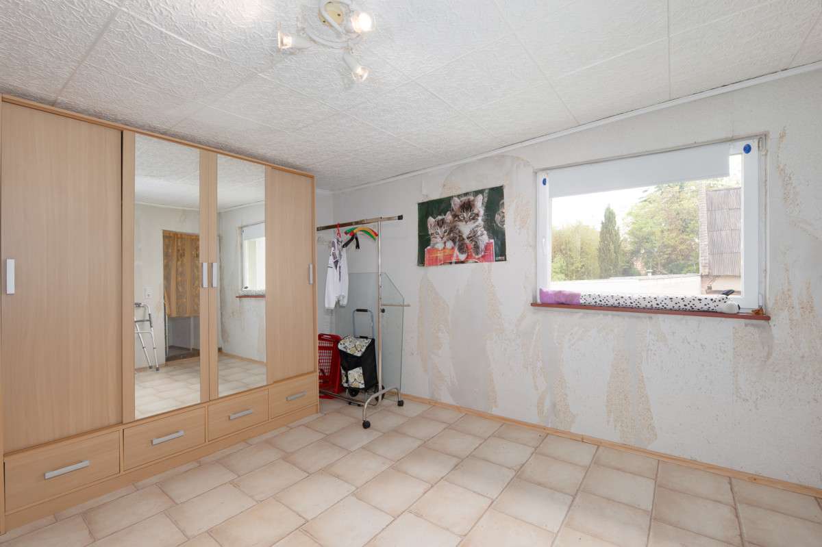 Immobilie in Dettenheim - Einfamilienhaus mit großem Garten in ruhiger Lage von Dettenheim - Bild 5