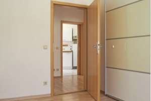 Charmante 3-Zimmer-Altbauwohnung mit Stuck in Stuttgart-Ost – 73 m² – WG-geeignet – Stöckachstraße 20, 70190 Stöckach, Stuttgart – Vorschaubild 8