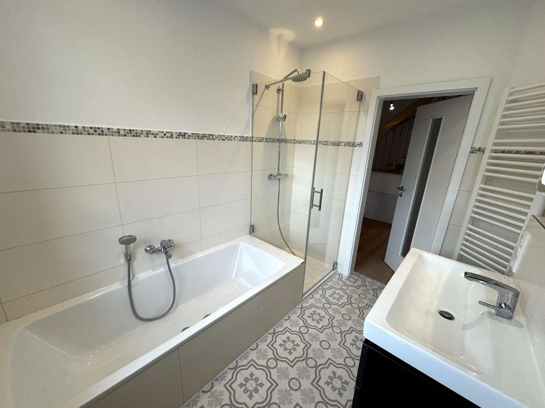 Immobilie in Sauensiek - Energieeffizient & stilvoll – moderne Doppelhaushälfte mit sechs Zimmern und Garten in Sauensiek *** - Bild 9