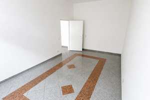 Leere 2-Zimmer-Altbauwohnung mit hohen Decken – 66 m² im 1. OG, nur 5 Minuten zur Kö – Pionierstr. 5, 40215 Friedrichstadt, Düsseldorf – Vorschaubild 5
