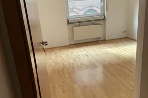 Gemütliche 2-Zimmer-Wohnung mit Balkon und EBK in Mainzer Neustadt!  --- Anfragen-Stopp --- – Die vollständige Adresse der Immobilie erhältst du vom Anbieter., 55118 Neustadt, Mainz – Vorschaubild 2