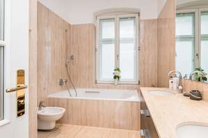 Haus im Haus mit Einliegerwohnung und privatem Garten am Spreekanal – Die vollständige Adresse der Immobilie erhältst du vom Anbieter., 10179 Mitte (Ortsteil), Berlin – Vorschaubild 4