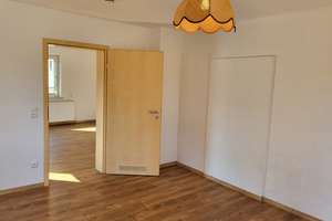 "Hidden Gem" in Erlangens Bestlage: Neuwertige 3-Zimmer-Oase mit Maßküche & Home-Office-Setup! – Die vollständige Adresse der Immobilie erhältst du vom Anbieter., 91052 Rathausplatz, Erlangen – Vorschaubild 7
