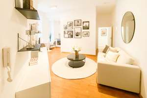FERTIG MÖBLIERTES MICROAPARTMENT | IM SAMARITERKIEZ |  RUHIGES ERDGESCHOSS | PROVISIONSFREI | – Dolziger Str. 14, 10247 Friedrichshain, Berlin – Vorschaubild 1