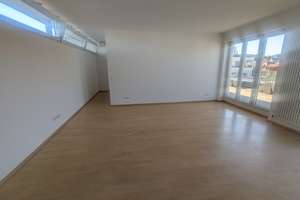 Penthouse-Wohnung in Ulm-Söflingen mit einmaligen Ausblicken- provisionsfrei ohne Makler - – Gambrinushof 6, 89077 Weststadt, Ulm – Vorschaubild 2