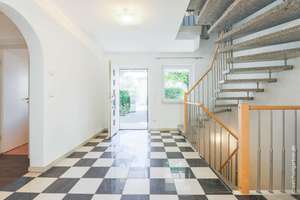 Großzügiges Einfamilienhaus auf herrlichem Grundstück – Die vollständige Adresse der Immobilie erhältst du vom Anbieter., 81929 Englschalking, München – Vorschaubild 12