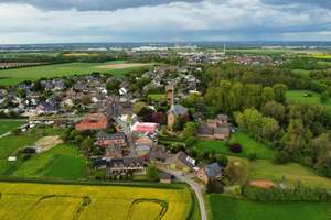 „Haus im Haus“ - Garten-  Idyll im denkmalges. Vierkanthof in gesuchter Lage | Garage optional – Die vollständige Adresse der Immobilie erhältst du vom Anbieter., 41470 Rosellen, Neuss – Vorschaubild 1