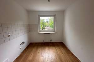 Helle 3-Zimmer-Wohnung mit Balkon in Nürnberg Langwasser – Rauschbergweg 1, 90471 Langwasser Nordwest, Nürnberg – Vorschaubild 4