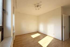 Wohnen zwischen Olympia- u. Luitpoldpark – Die vollständige Adresse der Immobilie erhältst du vom Anbieter., 80797 Am Luitpoldpark, München – Vorschaubild 9