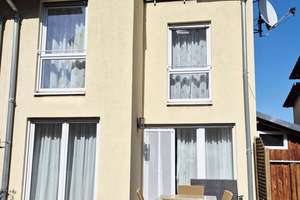 DHH in Ettlingen-Schöllbronn: Einziehen und Wohlfühlen! – Die vollständige Adresse der Immobilie erhältst du vom Anbieter., 76275 Ettlingen – Vorschaubild 1
