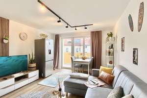 Zum 1. Juli. Top-Lage Glockenbachviertel. Möbliert, mit Balkon, 2023 saniert. Ruhig zum Innenhof.
