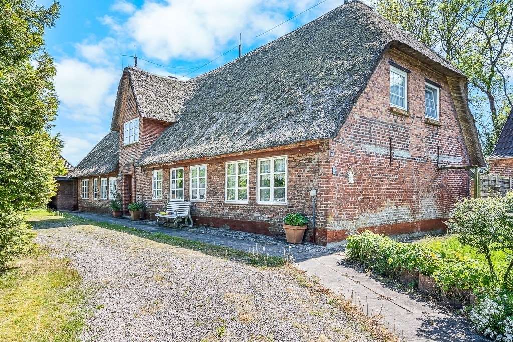 Großzügiges Reetdachhaus in ruhiger Wohnlage, Nordfriesland Kreis – Bild 2