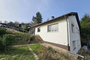 Freistehendes Einfamilienhaus mit Einliegerwohnung, großem Waldgrundstück &Talblick in sonniger Lage – Die vollständige Adresse der Immobilie erhältst du vom Anbieter., 53937 Schleiden – Vorschaubild 5