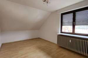 4-Zimmer-Dachgeschosswohnung mit großer Wohnküche – Die vollständige Adresse der Immobilie erhältst du vom Anbieter., 72574 Bad Urach – Vorschaubild 15