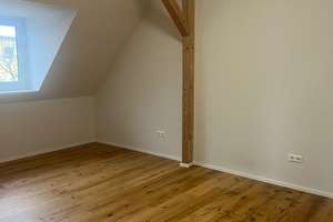 WG geeignet / neu renovierte, großzügige 4-Zimmer-Wohnungen mit neuer Küche/Parkplatz – Die vollständige Adresse der Immobilie erhältst du vom Anbieter., 65203 Biebrich, Wiesbaden – Vorschaubild 38