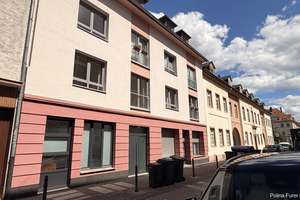 Sanierte 2 Zimmer Wohnung mit Dachterrasse in Kastel